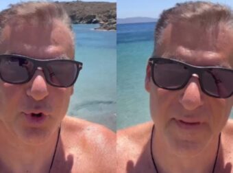 Γιώργος Λιάγκας: Οικογενειακές διακοπές στο νησιώτικο εξοχικό του στην Τήνο – Το βίντεο από την παραλία με το μαγιό του