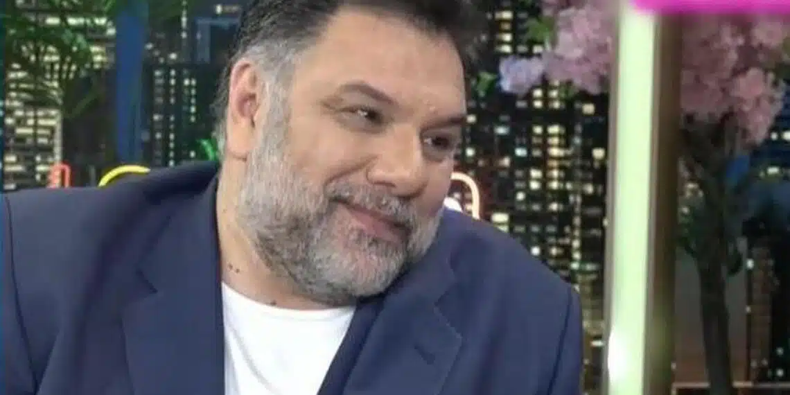 ΜΑΘΕΥΤΗΚΑΝ ΤΑ ΔΥΣΑΡΕΣΤΑ Δύσκολες ώpες για τον Γρηγόρη Αρναούτογλου..