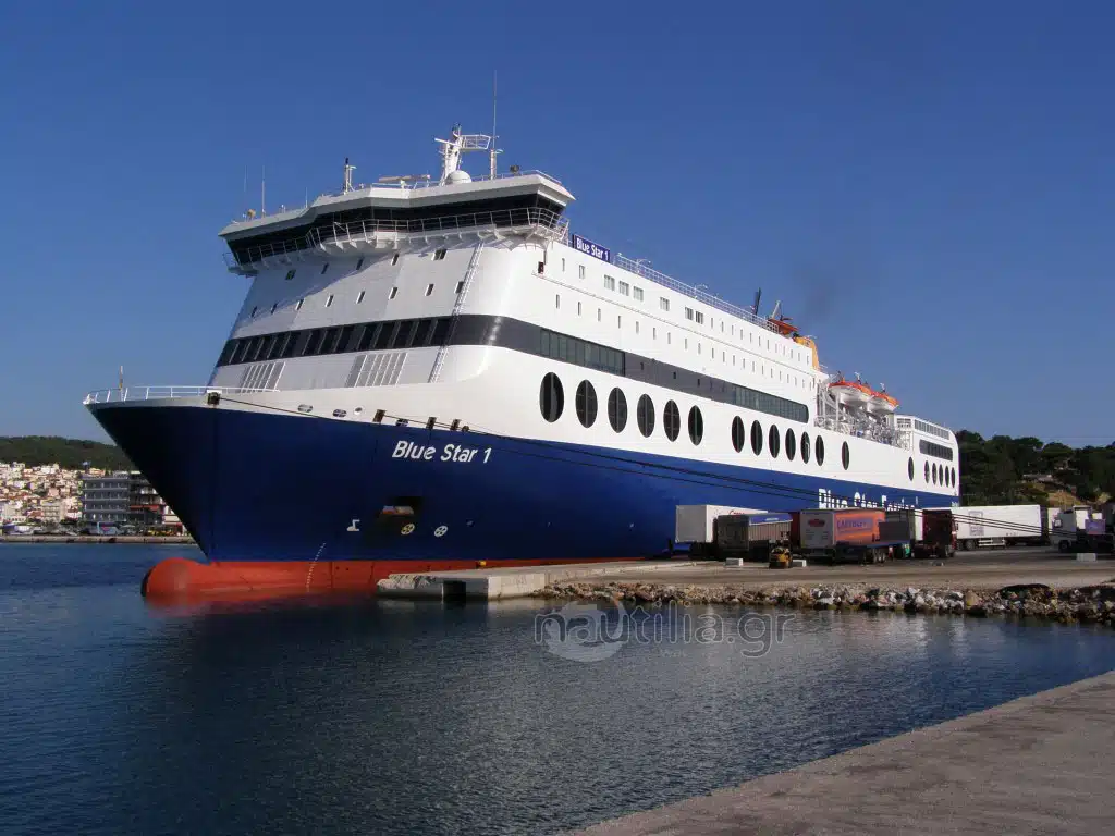 Τηλεφώνημα για τοποθέτηση βόμβας σε πλοίο – Δόθηκε εντολή εκκένωσης του πλοίου