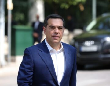 ΒΟΜΒΑ ΑΠΟ ΑΛΕΞΗ ΤΣΙΠΡΑ