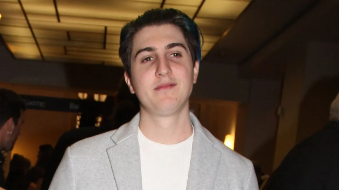 ΜΟΛΙΣ ΜΑΘΕΥΤΗΚΕ ΓΙΑ ΤΟΝ ΓΙΟ ΤΟΥ ΠΑΡΙΟΥ, GOOD JOB NICKY