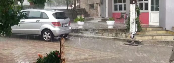 Άνοιξαν οι ουρανοί στην χώρα μας – Δείτε που βρέχει τώρα