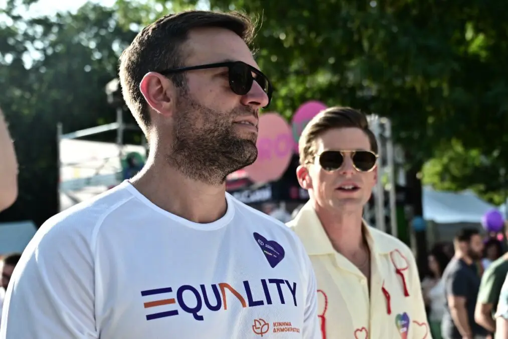 Athens Pride 2025: Παρών ο Στέφανος Κασσελάκης μαζί με τον σύζυγό του, Τάιλερ Μακμπέθ