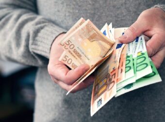 Ούτε ο λογιστής σου δεν το ξέρει: Χιλιάδες εργαζόμενοι δικαιούνται επίδομα έως 1.000 ευρώ και δεν το ξέρουν