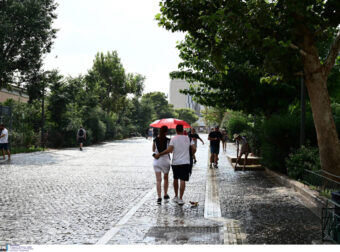 Ούτε οι μετεωρολόγοι δεν το είδαν να έρχεται…: Καταιγίδες, ψύχρα και ισχυροί άνεμοι στη χώρα μας, το Σαββατοκύριακο