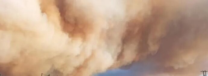 Έρχεται εφιαλτική νύχτα: Ανεξέλεγκτες διαστάσεις έχει λάβει η μεγάλη πυρκαγιά