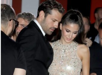 "Τέτοιο προσκλητήριο είχε και η γιαγιά μου": Σάλος με το προσκλητήριο γάμου Αργυρού – Νικά