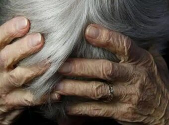 Σοκ στα Τρίκαλα με 67χρονο και την 91χρονη μητέρα του
