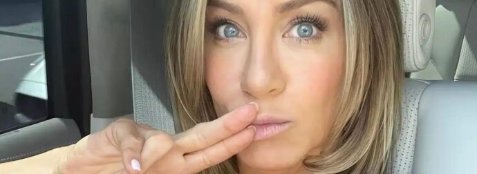 Τζένιφερ Άνιστον: Εpωτευμένη ξανά η 56χρονη ηθοποιός – Ο άντρας και υπνωτιστής που της έκλεψε την καρδιά