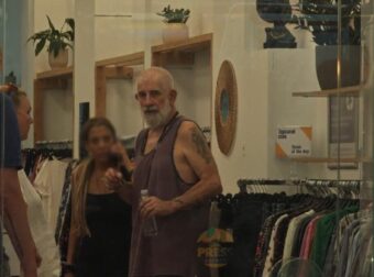 Πήγαν να κάψουν τον Φιλιππίδη μέσα στο ίδιο του το σπίτι; Τι εξετάζει η πλευρά του ηθοποιού