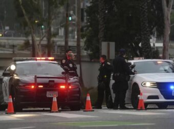 ΕΚΤΑΚΤΟ: Αυτοκίνητο έπεσε σε πλήθος – Τουλάχιστον 20 τραυματίες, οι 5 σε κρίσιμη κατάσταση