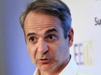 Μητσοτάκης: «Η θερμοκρασία είναι στα ύψη αλλά η δουλειά δεν σταματά»