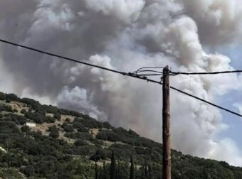 EKTAKTO TΩΡΑ – ΤΕPAΣΤΙΑ ΦΩΤΙΑ ΚΑΙΕΙ ΠΑΝΕΜΟΡΦΟ ΜΕΡΟΣ ΤΗΣ ΕΛΛΑΔΑΣ