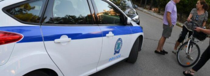 Έσερνε από τα μαλλιά και έπνιγε την αδελφή της – «Βάρα την κι άλλο», φώναζε ο σύζυγος