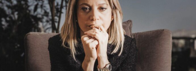 Ασταμάτητη η Καρυστιανού: Πήρε θέση για την δημοκρατία στην Ελλάδα και ισοπέδωσε την κυβέρνηση
