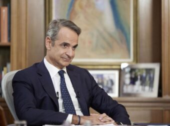 Kίνηση… ματ από Μητσοτάκη για να κερδίσει τις εκλογές