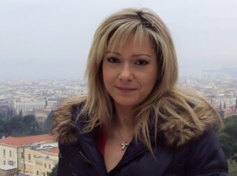 Πέθανε στα 52 της η δημοσιογράφος Ντίνα Παππά στον Βόλο – Πριν από λίγους μήνες είχε χάσει σε τροχαίο το παιδί της