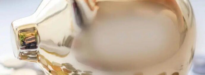 Μόλις μαθεύτηκε σήμερα πόσα λεφτά έχουν οι Έλληνες στις τράπεζες – Προβληματισμένος ο Κυριάκος Μητσοτάκης