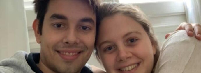 «Αγγελούδι μου, θα έδινα τη ζωή μου» – Συγκλονίζει το αντίο του Κώστα Σαμαρά στην αδελφή του, Λένα