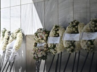 ΑΥΤΗ ΤΗ ΣΤΙΓΜΗ ΤΟ ΤΕΛΕΥΤΑΙΟ ΑΝΤΙΟ ΣΤΗΝ ΚΟΡΗ ΤΟΥ ΑΝΤΩΝΗ ΣΑΜΑΡΑ