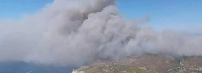 ΜΕΓΑΛΕΣ ΦΩΤΙΕΣ ΠΑΝΤΟΥ – ΚΑΙΓΕΤΑΙ Η ΕΛΛΑΔΑ – ΟΙ ΠΕΡΙΟΧΕΣ ΠΟΥ ΕΧΕΙ ΠΥΡΚΑΓΙΕΣ