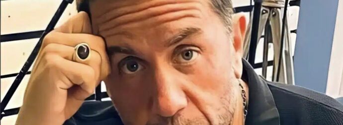 Έσπασε τη σιωπή του ο Γιώργος Μαζωνάκης μέσα από την ψυχιατρική κλινική – «Με τύλιξαν…»