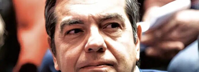 Ο Αλέξης Τσίπρας επιστρέφει για να ξανασώσει την Ελλάδα