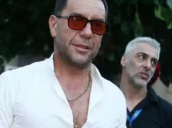 Θpiλεp με τον Γιώργο Μαζωνάκη: Ξανά στο Δpoμoκαΐτειo