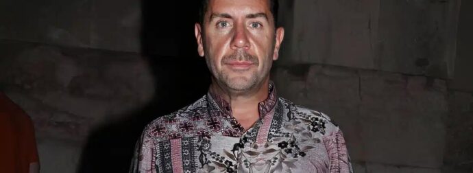 Στην αντεπίθεση ο Μαζωνάκης – Ετοιμάζεται να βάλει κόσμο στη φυλακή