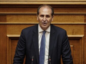 Δυστυχώς… Μαθεύτηκε η πικρή αλήθεια για τον θάνατο του Απόστολου Βεσυρόπουλου σε παραλία – Η τραγική ειρωνεία και το σοκ