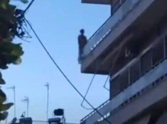 Αγρίνιο: Νεκρή νεαρή μητέρα που έπεσε από μπαλκόνι πολυκατοικίας στον 4ο όροφο
