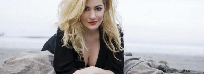 Δύσκολες ώρες για τη Νατάσα Μποφίλιου: Ανακοίνωσε τα Τραγικά Νέα