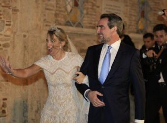 Σύννεφα στον γάμο Χρυσής-Νικολάου… ή κάτι άλλο; Το ακυρωμένο πάρτι στην Πάτμο και τα πηγαδάκια