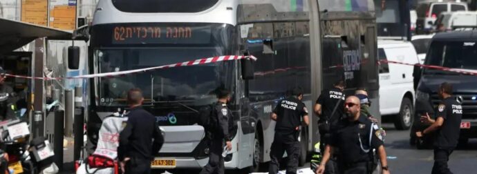ΕΚΤΑΚΤΟ: ΕΠΙΘΕΣΗ ΤΩΡΑ ΣΕ ΛΕΩΦΟΡΕΙΟ ΓΕΜΑΤΟ ΚΟΣΜΟ – 5 ΝΕΚΡΟΙ ΚΑΙ 10 ΤΡΑΥΜΑΤΙΕΣ