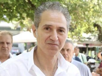 Δημήτρης Κόκοτας: Εξελίξεις με την υγεία του – «Όταν περπατάει στο δωμάτιο η γυναίκα του, εκείνος…»