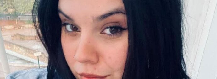 «Γιατί μας το έκανες αυτό;» – Θρήνος για τη 19χρονη Κάτια που σκοτώθηκε σε τροχαίο τα ξημερώματα