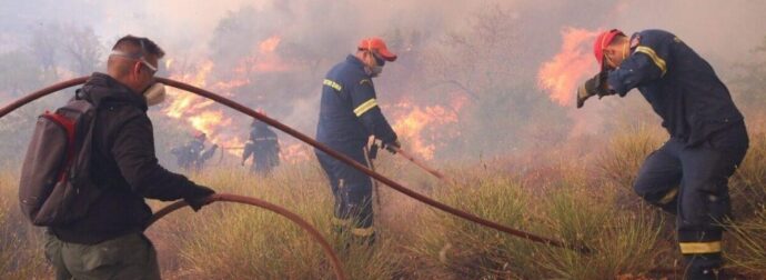 Μεγάλη φωτιά τώρα – Καίει σε πασίγνωστο δάσος της χώρας – Συναγερμός στην Πυροσβεστική