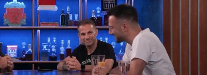 Ντέμης Νικολαΐδης: Με παγωμένο χαμόγελο στην πρώτη τηλεοπτική εμφάνιση μετά τον θάνατο της Αλεξάνδρας Νικολαΐδου