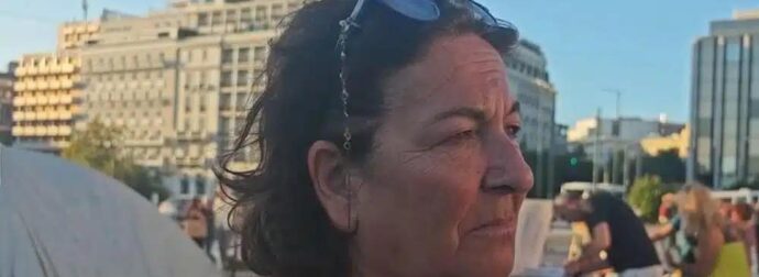 Πάνος Ρούτσι: Σε απεργία πείνας και η 60χρονη μητέρα από την Πάτρα – «Δεν υπάρχει κανένας λόγος να του απαγορεύουν την εκταφή»