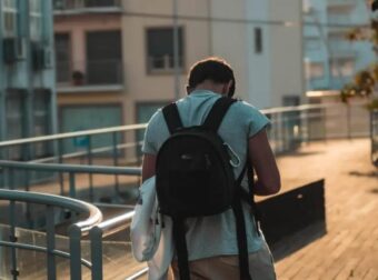 Έκτακτο διπλό επίδομα σε μαθητές: 186 ευρώ κάθε εβδομάδα και 9 ευρώ τη μέρα για φαγητό – Έως τις 12 Οκτώβρη οι αιτήσεις