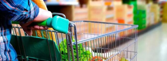 ΑΥΤΟ ΕΙΝΑΙ ΤΟ ΤΕΡΑΣΤΙΟ ΣΟΥΠΕΡ ΜΑΡΚΕΤ ΠΟΥ ΕΦΑΓΕ ΠΡΟΣΤΙΜΟ ΣΗΜΕΡΑ ΕΠΕΙΔΗ ΕΞΑΠΑΤΗΣΕ ΤΟΥΣ ΚΑΤΑΝΑΛΩΤΕΣ