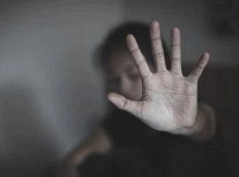 ΣΟΚ ΣΤΙΣ ΕΝΟΠΛΕΣ ΔΥΝΑΜΕΙΣ!