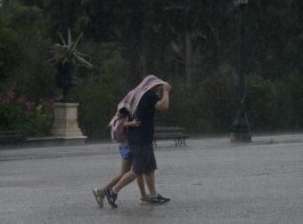 Καιρός: Έρχονται βροχές! Προειδοποίηση Κολυδά για 4 περιοχές