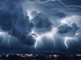 Έρχεται ακραία καταιγίδα: Οι επτά περιοχές που είναι “στα κόκκινα”