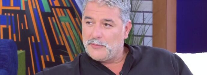 Ο Βασίλης Μπισμπίκης πήρε σβάρνα τα ΙΧ στη Φιλοθέη μετά από κρητικό γλέντι και λίγες ώρες αργότερα πήγε στη Ναταλία Γερμανού