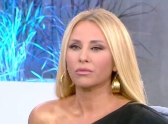 Συγκίνηση για τη Γωγώ Μαστροκώστα – Η Μαρία Καλάβρια αποκάλυψε το πρόβλημα υγείας της