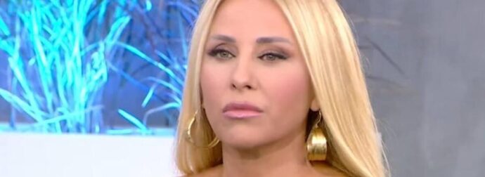 Συγκίνηση για τη Γωγώ Μαστροκώστα – Η Μαρία Καλάβρια αποκάλυψε το πρόβλημα υγείας της