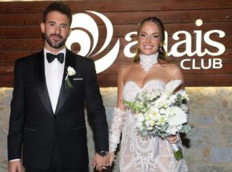 Γάμος Γιώργου Λιβάνη & Ανδρομάχης: Ο πρώτος χορός του ζευγαριού αγκαλιά – Το τραγούδι που επέλεξαν