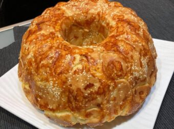 Αλμυρό κέικ με το κοτόπουλο που μας περίσσεψε