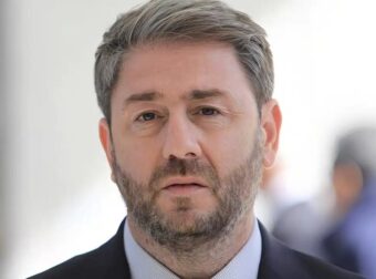 Παραιτήθηκε από διευθυντής του γραφείου του Ανδρουλάκη ο Γιώργος Παπαβασιλείου – Είχε κάνει αποθεωτικές αναρτήσεις για τον Μητσοτάκη